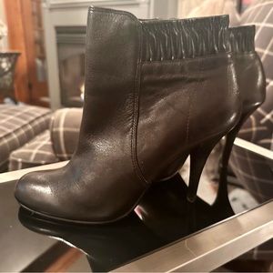 Beautiful Black Calvin Klein Leather Ankle Boots Sz 9